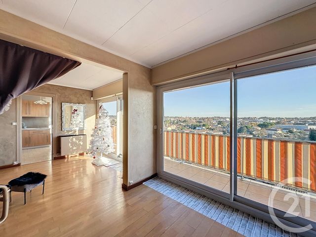 Appartement T5 à vendre - 5 pièces - 98.85 m2 - ALES - 30 - LANGUEDOC-ROUSSILLON - Century 21 Impact Immobilier