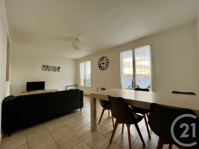 Appartement T2 à louer - 2 pièces - 49.85 m2 - ST CHRISTOL LES ALES - 30 - LANGUEDOC-ROUSSILLON - Century 21 Impact Immobilier